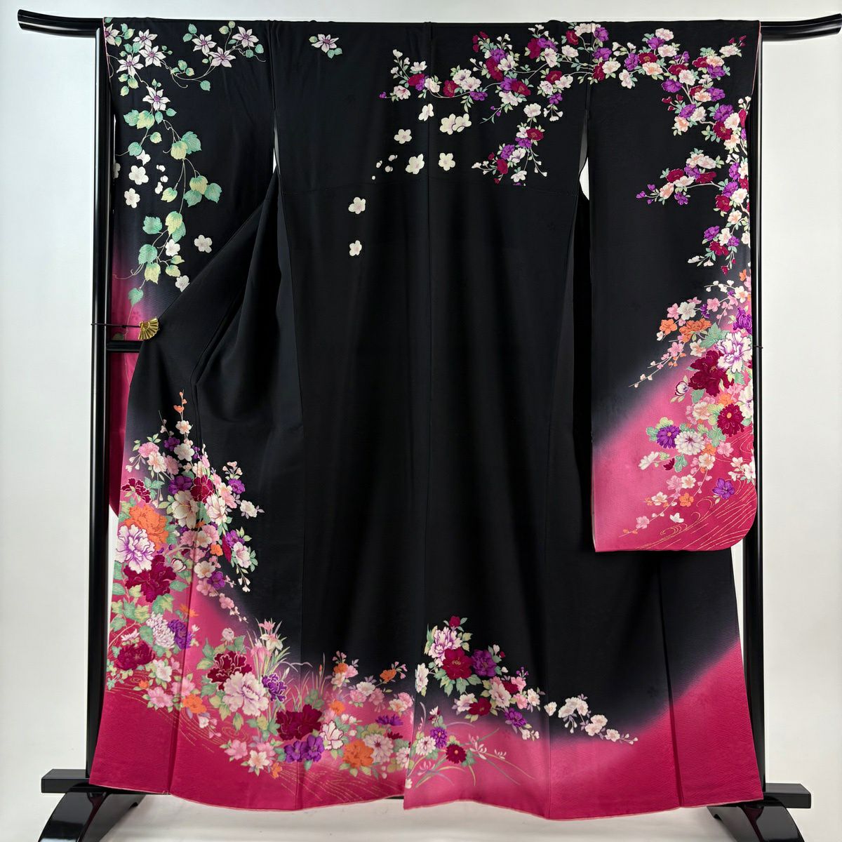 【美品】振袖禮服 身長161cm 袖長67cm M 雙層 草花紋紋 流水 金絲 金銀彩 黑 純蠶絲 秀品級