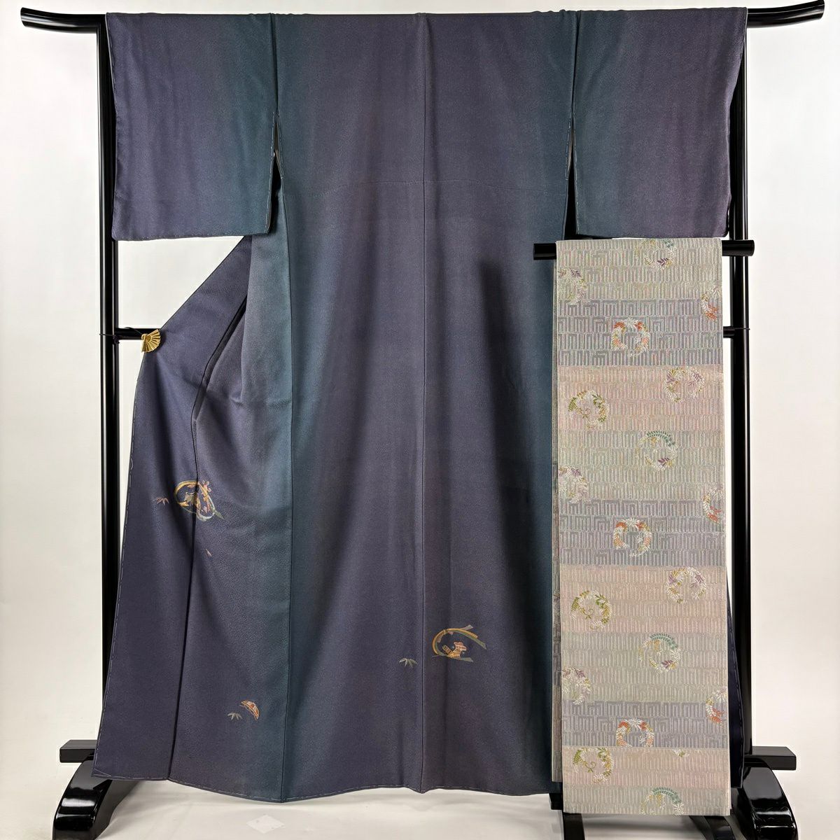 【美品】 付下 身長165cm 袖長66cm M 雙層 袋帶套裝 落款有 寶盡くし 笹 金絲 刺繡 灰紫 純蠶絲 秀品級