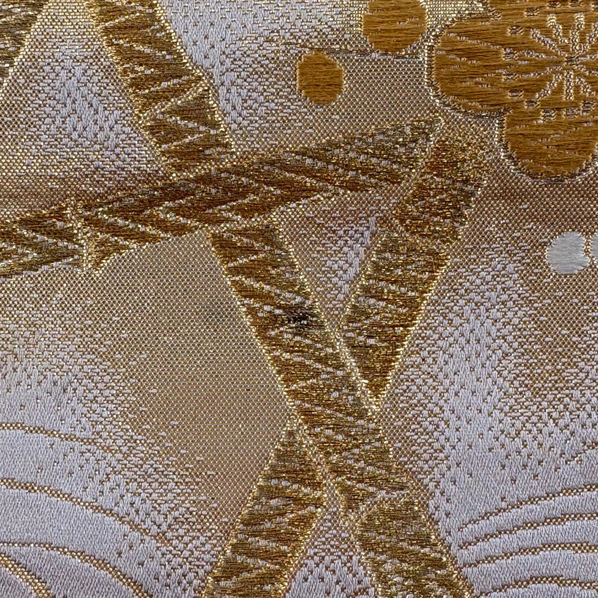 【美品】 袋帶 秀品級 枝梅花 流水 金絲 唐織 灰色 六通 純蠶絲