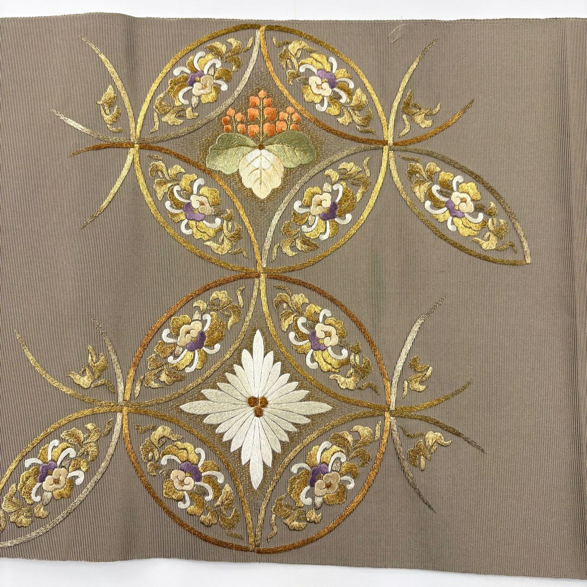 【美品】 開口名古屋帶 優品級 七寶紋 桐 金絲 刺繡 淺茶 純蠶絲