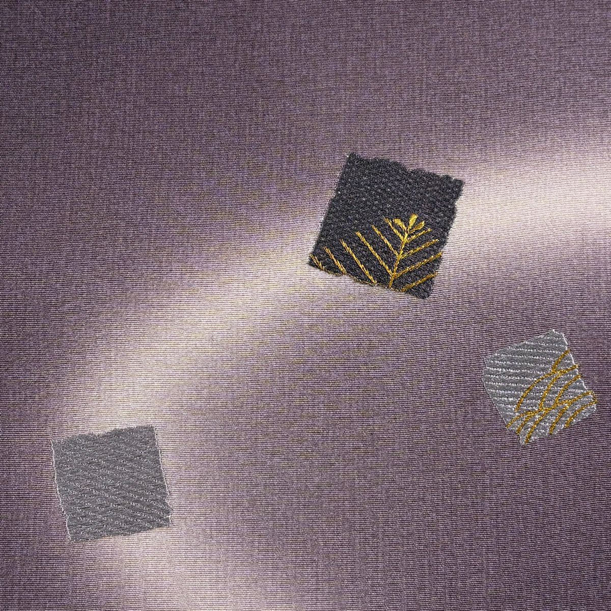 【美品】 名古屋帶 秀品級 破裂色紙 霞 金絲 刺繡 紫 純蠶絲