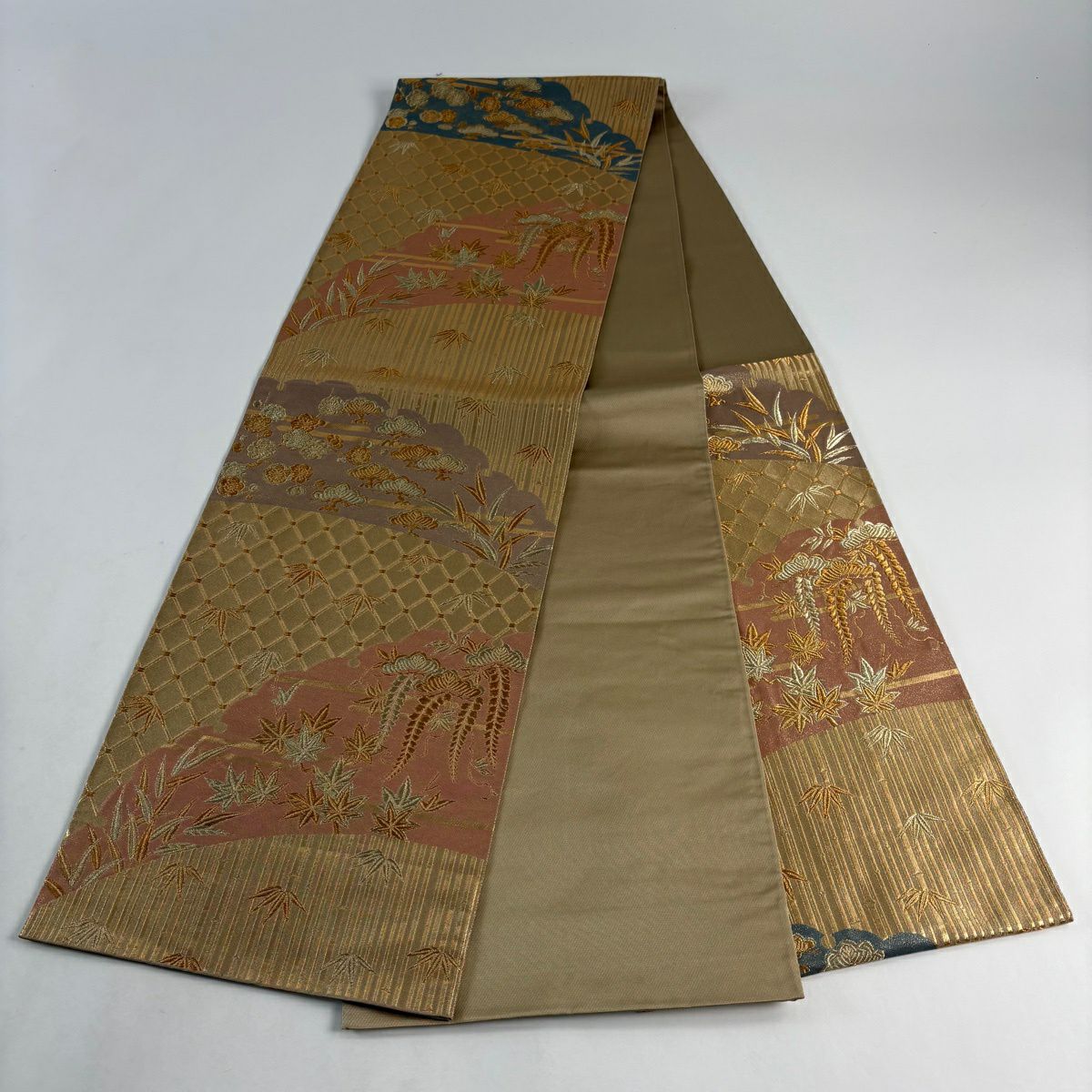 【美品】 袋帶 名品級 花井幸子 落款 松樹 楓 金金箔 金絲 金 六通 純蠶絲