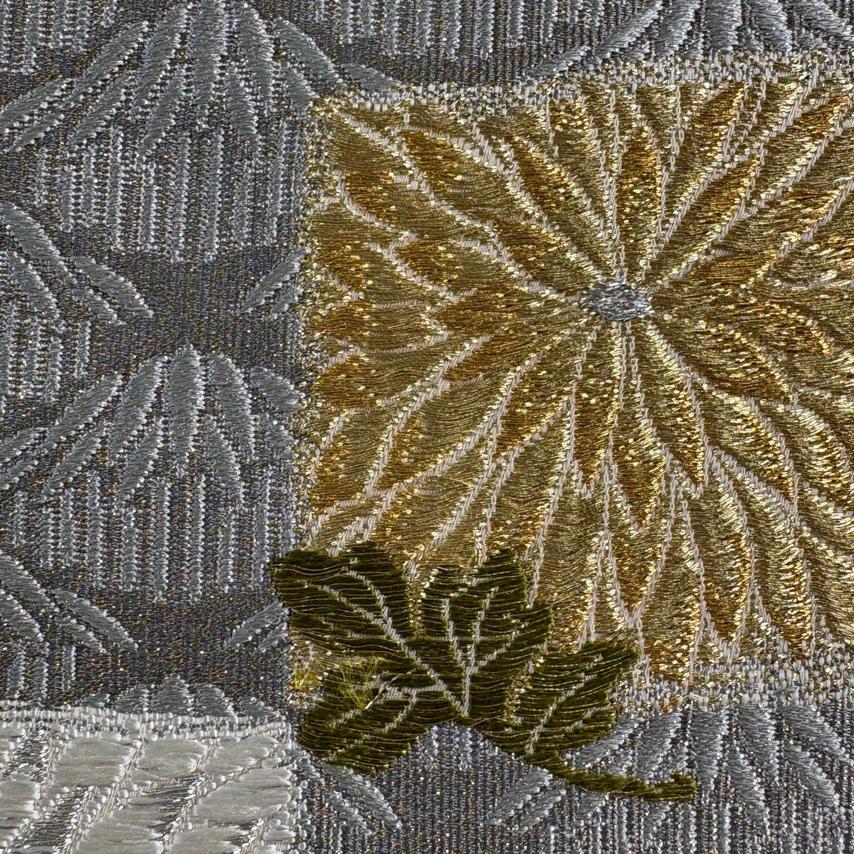 【美品】 袋帶 名品級 菊花花 竹子子 刺繡 金銀彩 奶油色 大鼓圖案 純蠶絲