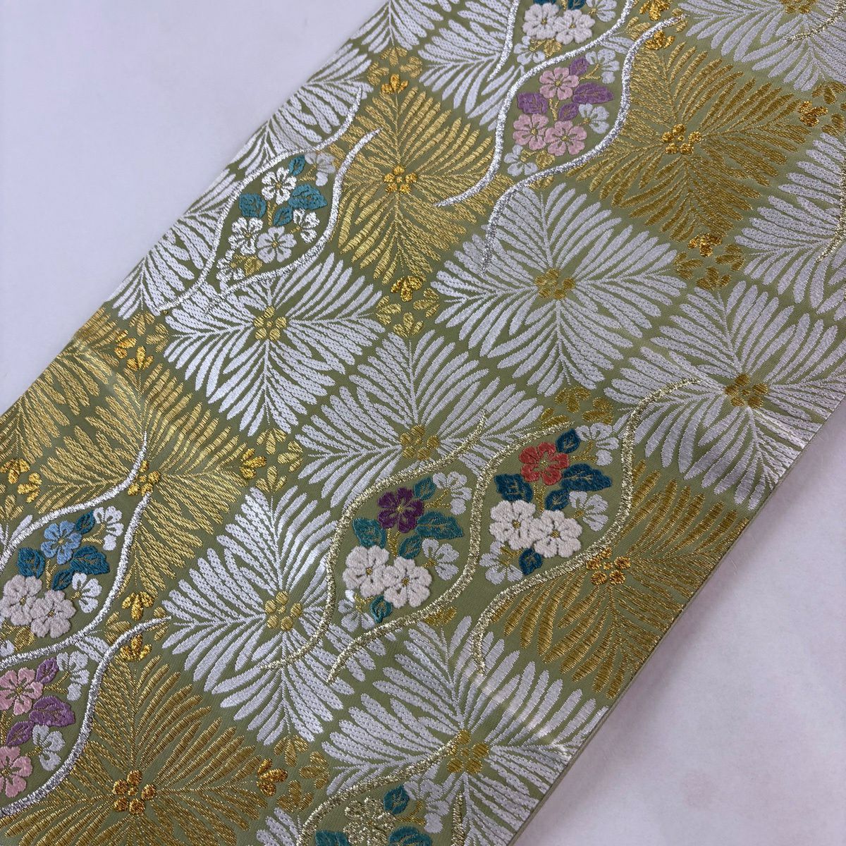 【美品】 袋帶 名品級 若松樹 立涌 唐織 金金箔 薄綠 六通 純蠶絲