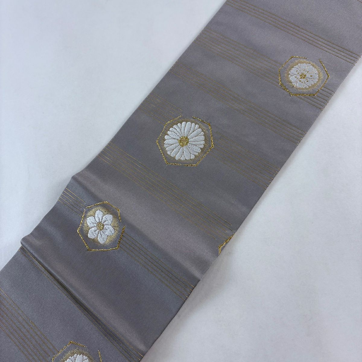 【美品】名古屋帶 名品級 菊花 龜甲 金絲 金金箔 灰色 純蠶絲