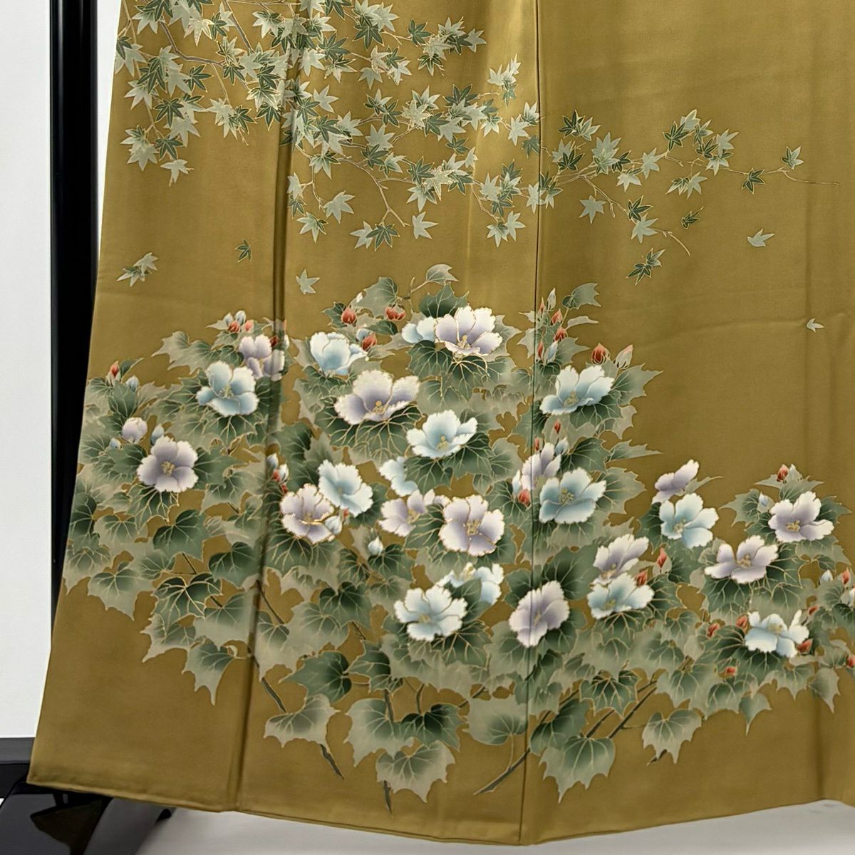 【美品】 留袖禮服禮服 身長161cm 袖長64cm M 雙層 落款あり 枝花 楓 金銀彩 金絲 鶯色 純蠶絲 名品級 一つ紋