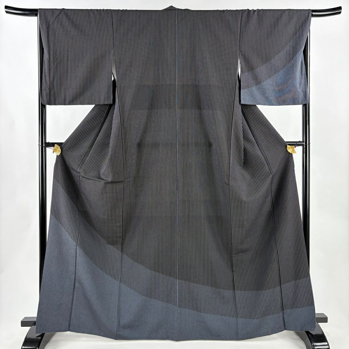 【美品】 付下 身長166cm 袖長66.5cm M 雙層 鹽澤物語 紬織織地 證書あり 條紋 黑 純蠶絲 名品級