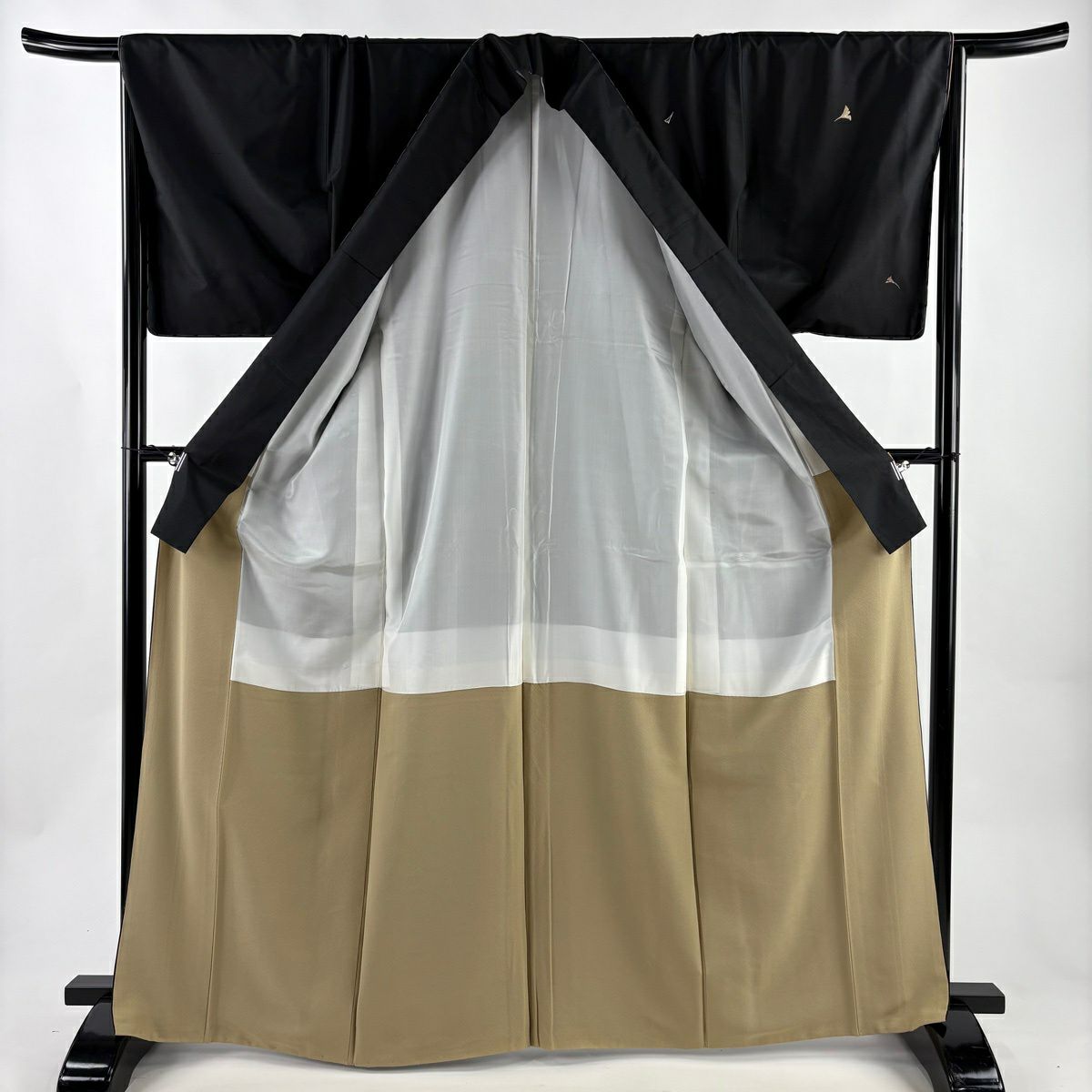 【美品】 付下 身長166.5cm 袖長66cm M 雙層 紬織織 落款あり 銀杏 刺繡 墨 黑 純蠶絲 名品級