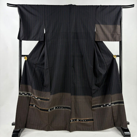 【美品】 付下 身長166.5cm 袖長66.5cm M 雙層 紬織織 縞紋 矢羽 墨色 純蠶絲 名品級