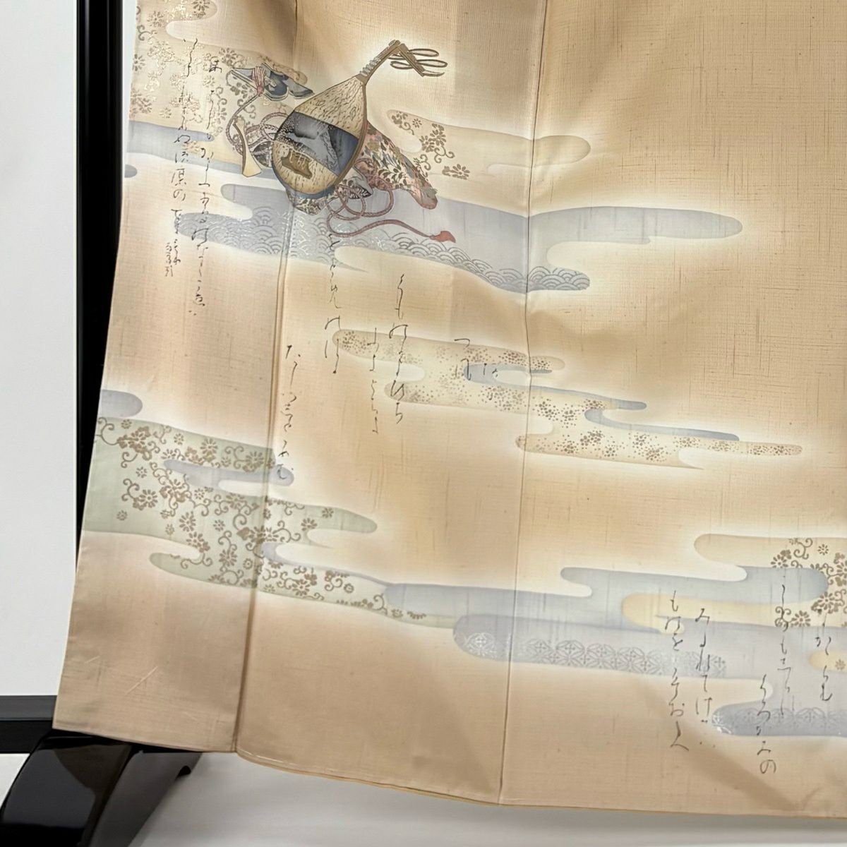 【美品】 付下 身長165.5cm 袖長64cm M 雙層 樽本伊勢蔵 結城紬織織地 落款あり 証紙あり 琵琶 文字文 金銀彩 漸變 薄茶 純蠶絲 名品級