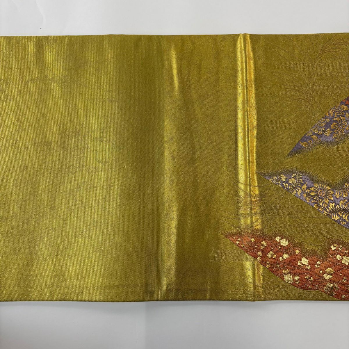 【美品】 袋帶 秀品級 山並 草花紋刺繡 金金箔 金色 大鼓圖案 純蠶絲