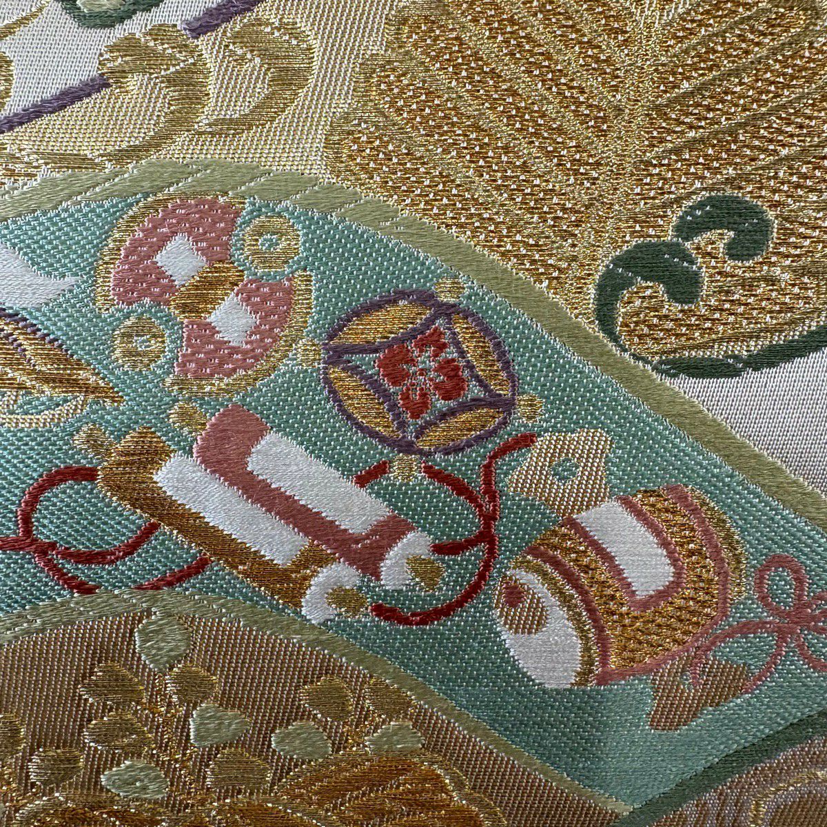 袋帶 秀品級 有落款 關西仕立 松樹竹子梅花 寶盡くし 金絲 刺繡 奶油色 六通 純蠶絲