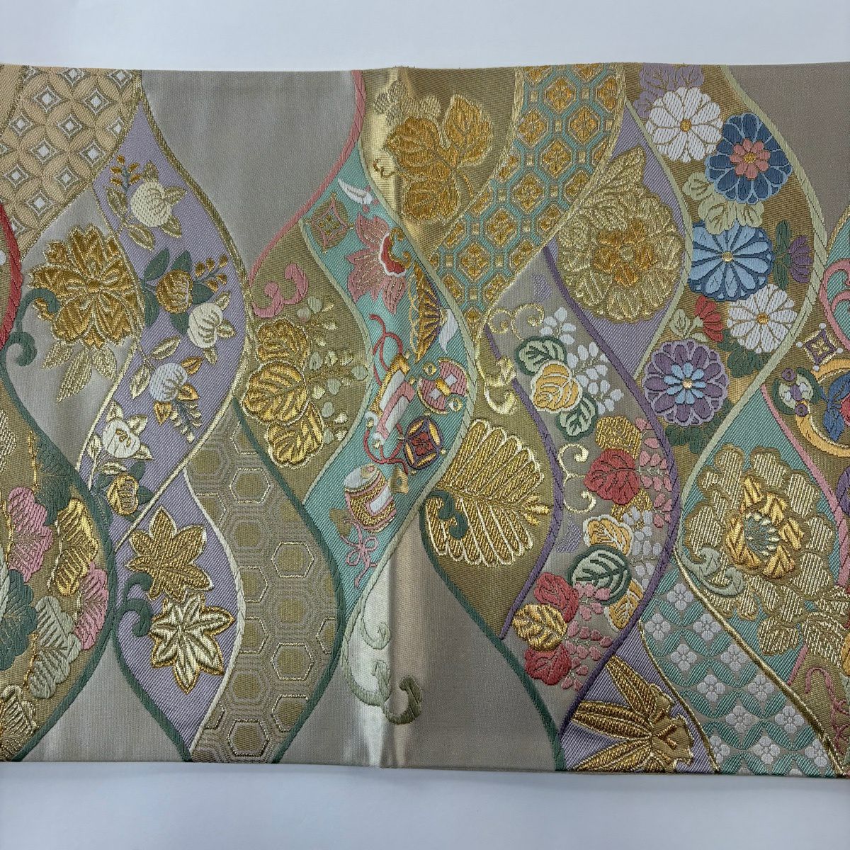 袋帶 秀品級 有落款 關西仕立 松樹竹子梅花 寶盡くし 金絲 刺繡 奶油色 六通 純蠶絲