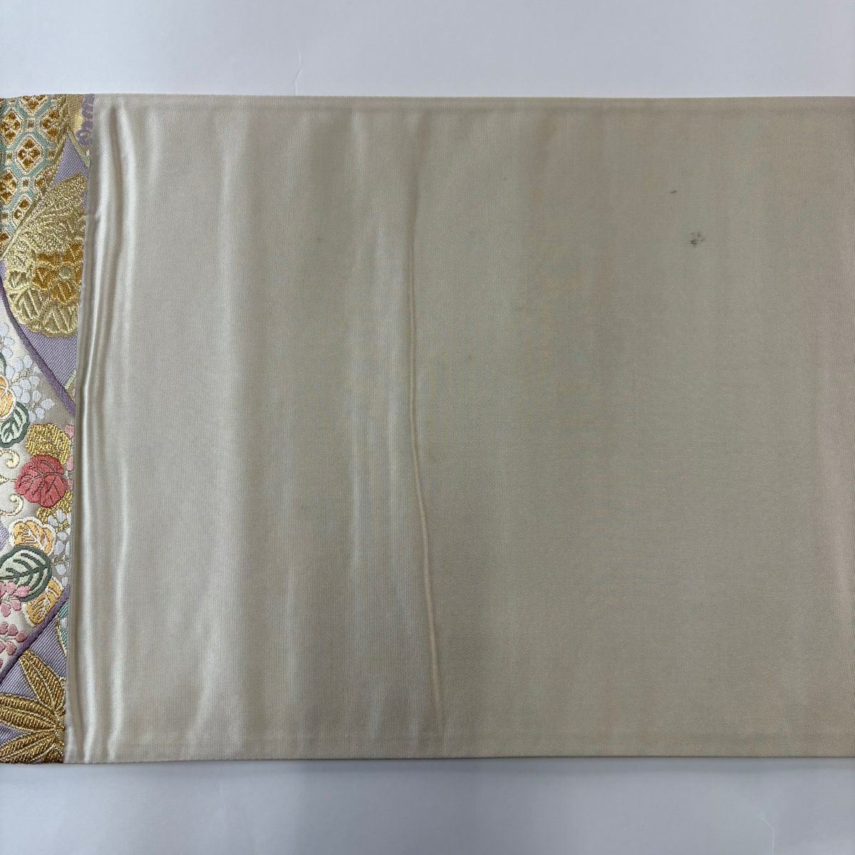 袋帶 秀品級 有落款 關西仕立 松樹竹子梅花 寶盡くし 金絲 刺繡 奶油色 六通 純蠶絲