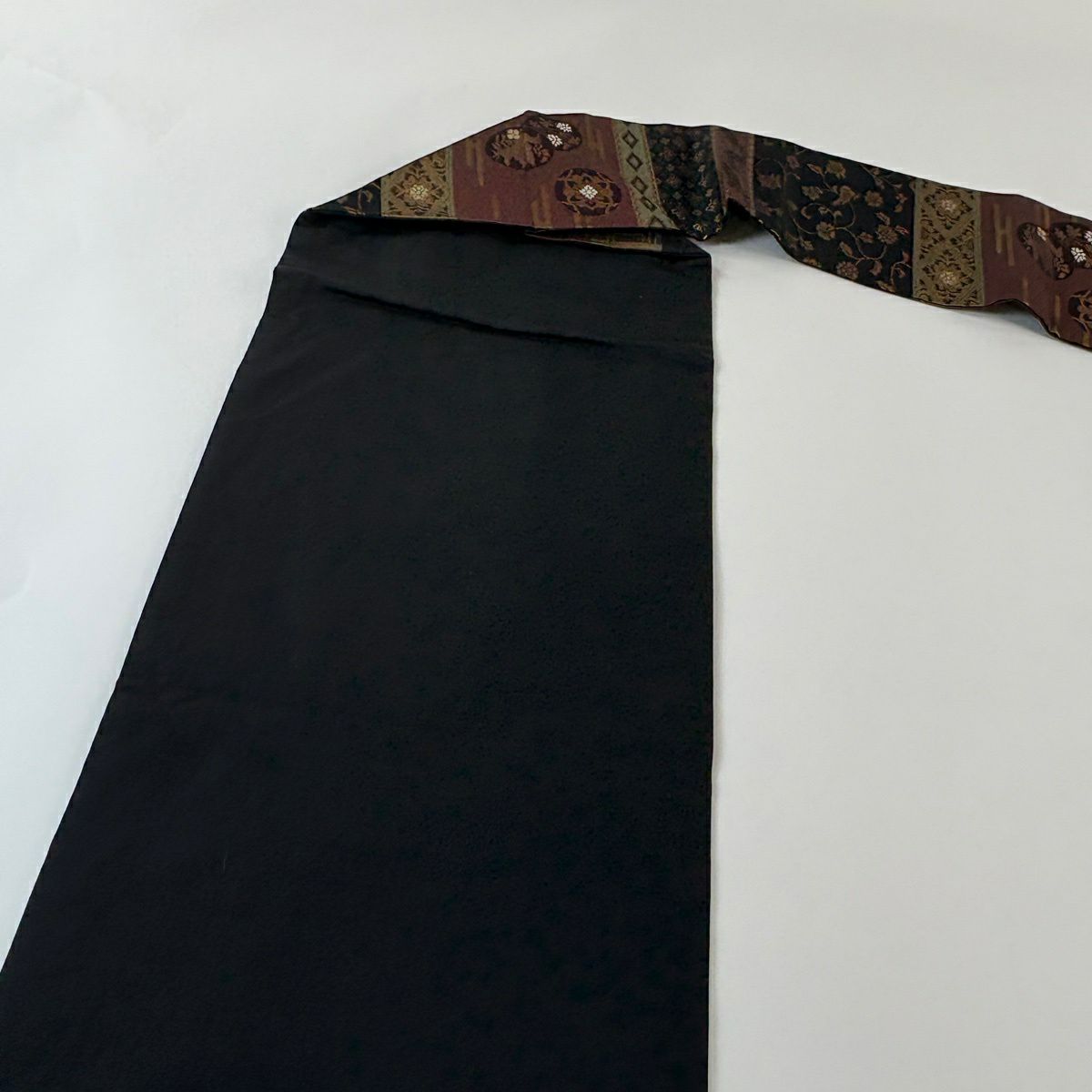 【美品】 名古屋帶 秀品級 花鳥 動物 金金箔 金絲 黑 純蠶絲