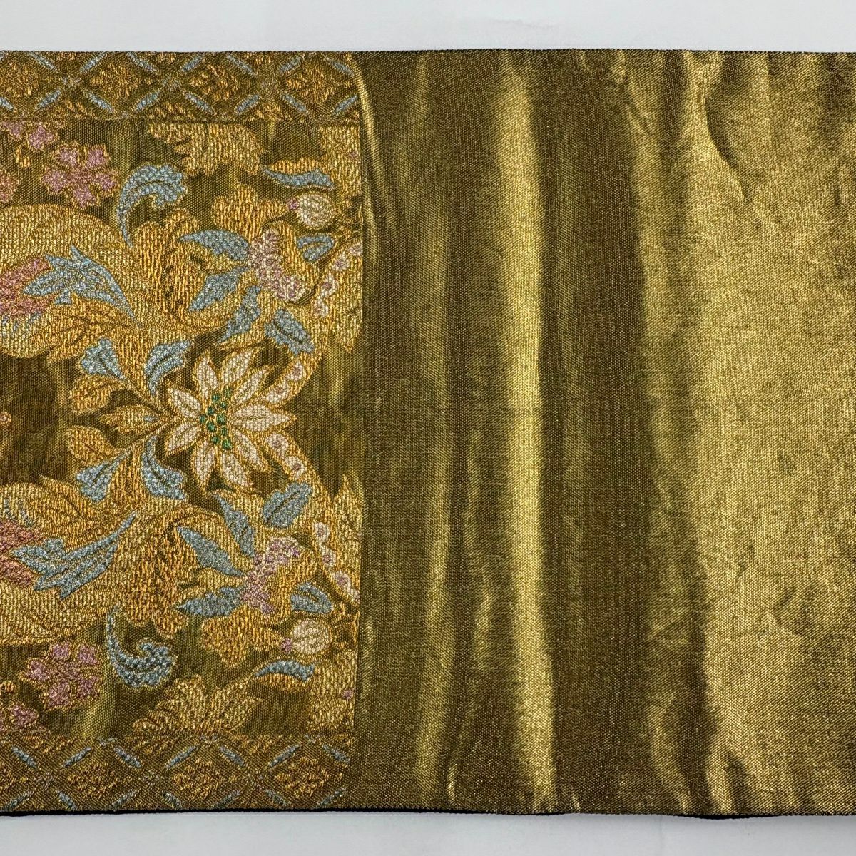 【美品】 袋帶 秀品級 草花紋 金糸 金金箔 金 六通 純蠶絲