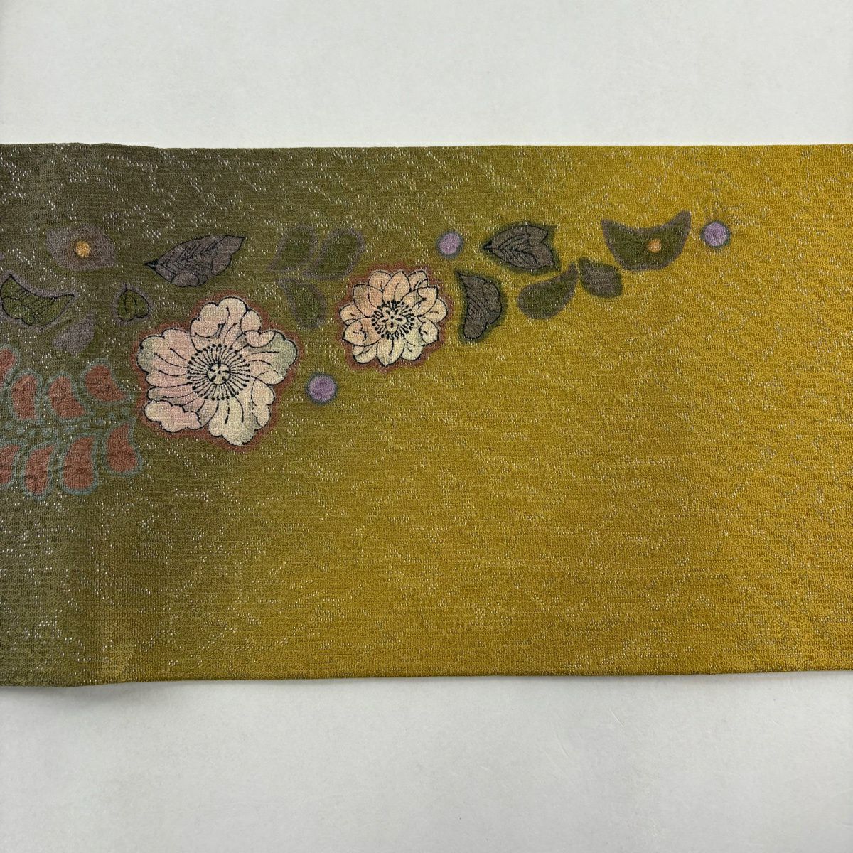 【美品】 名古屋帶 秀品級 草花紋紋 流水 金銀彩 芥末色 純蠶絲