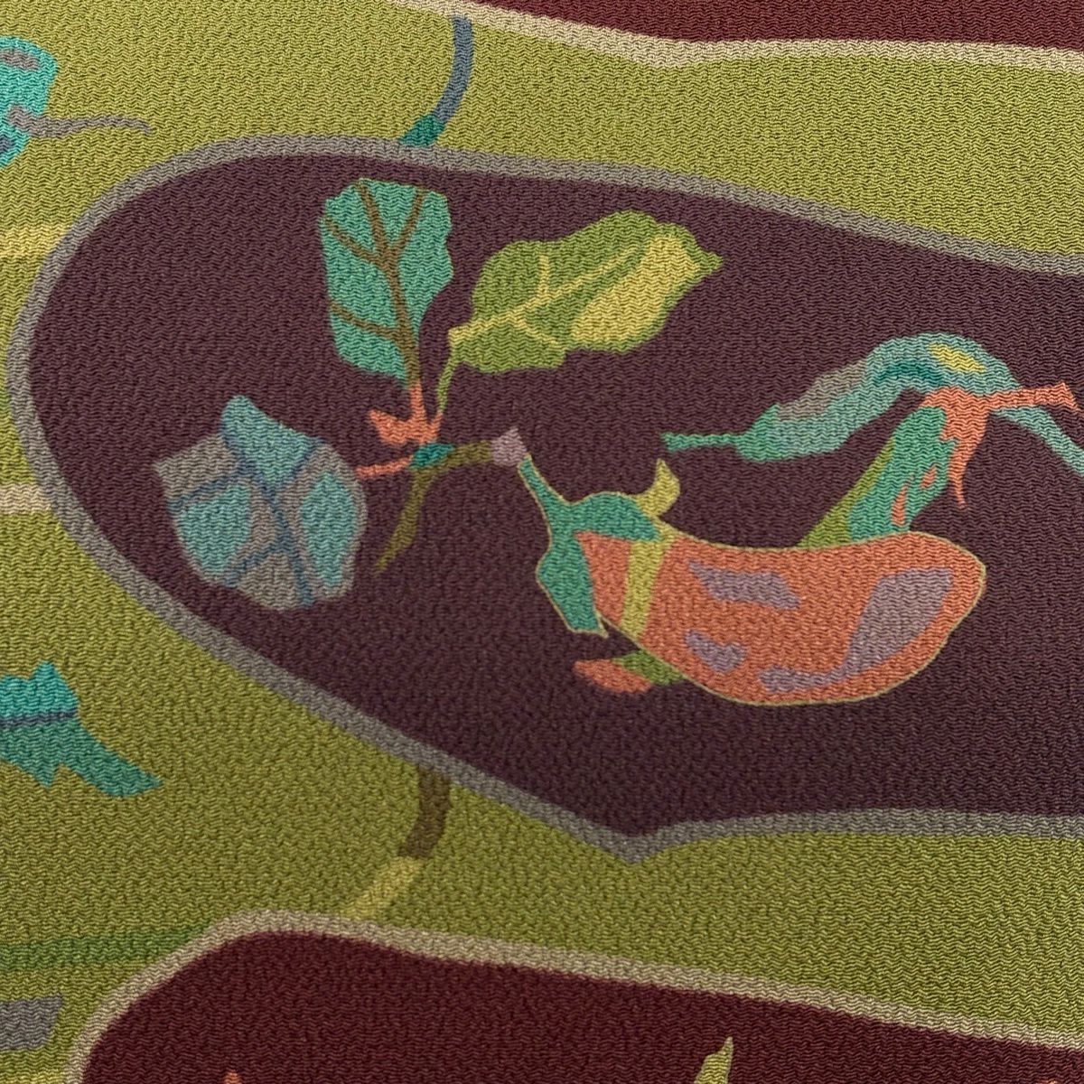 【美品】 名古屋帶 秀品級 魚 生物 縮緬 よもぎ色 純蠶絲
