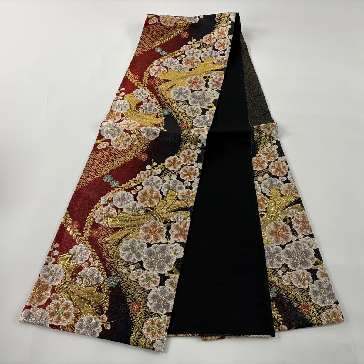 【美品】 袋帶 秀品級 束帶熨斗紋 梅花 拉麵絲 金金箔 紅 六通 純蠶絲