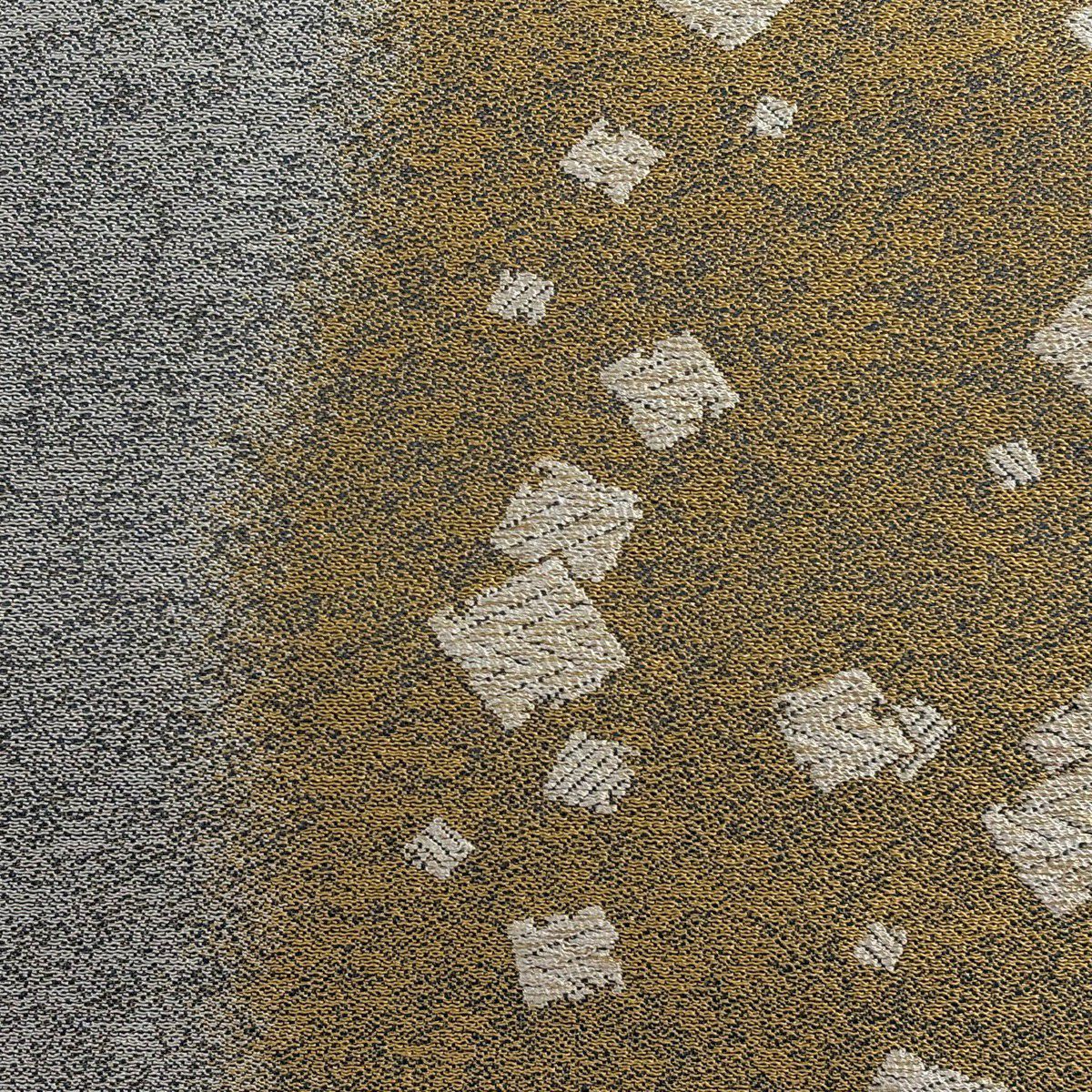 【美品】 名古屋帶 秀品級 金金箔散花紋 金線 山吹茶 純蠶絲