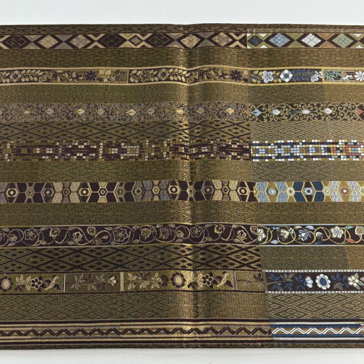 【美品】 袋帶 秀品級 縞 草花紋 金金箔 金茶 六通 純蠶絲