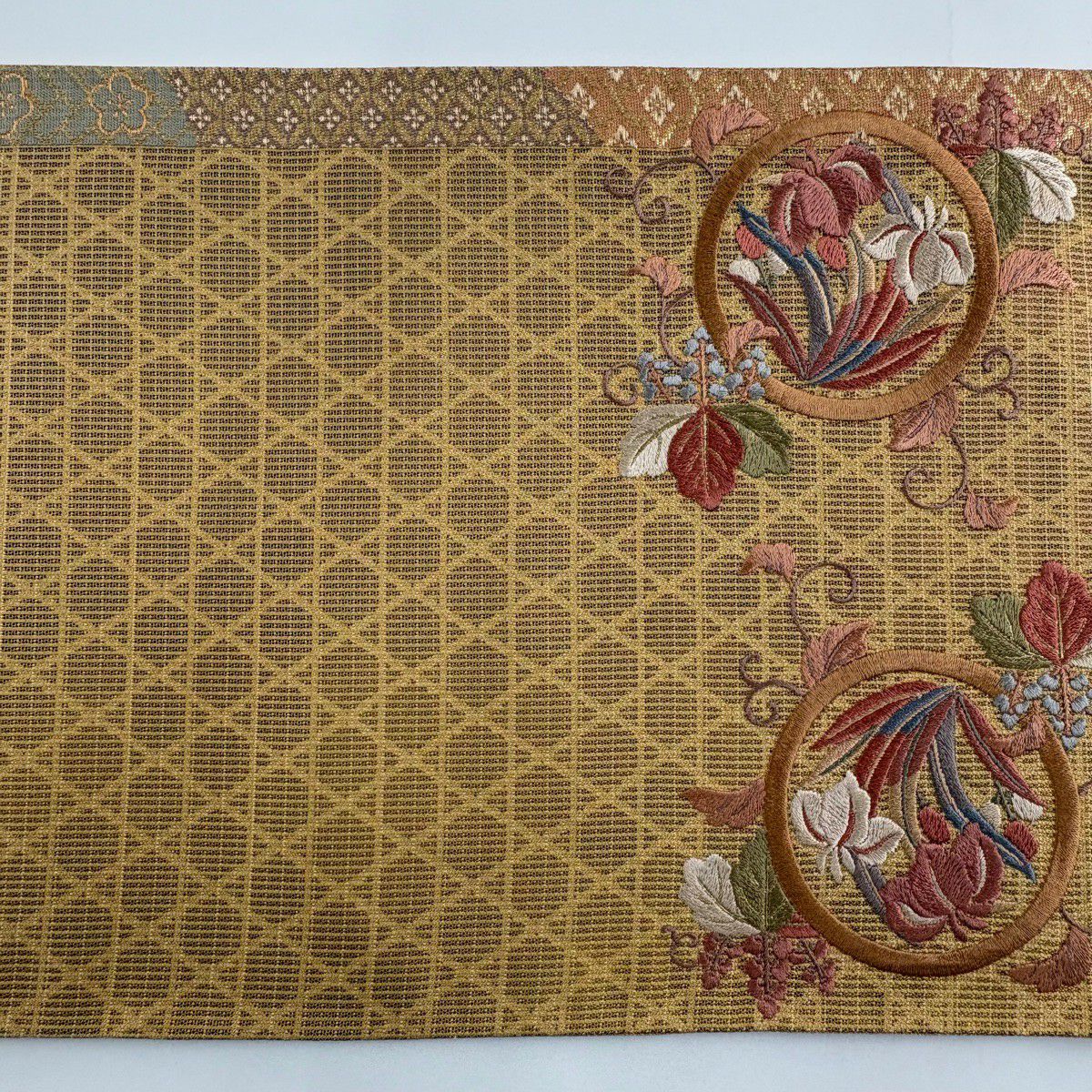 【美品】 袋帶 秀品級 松樹 菊花 刺繡 金金箔 黃土 素色 正蠶絲