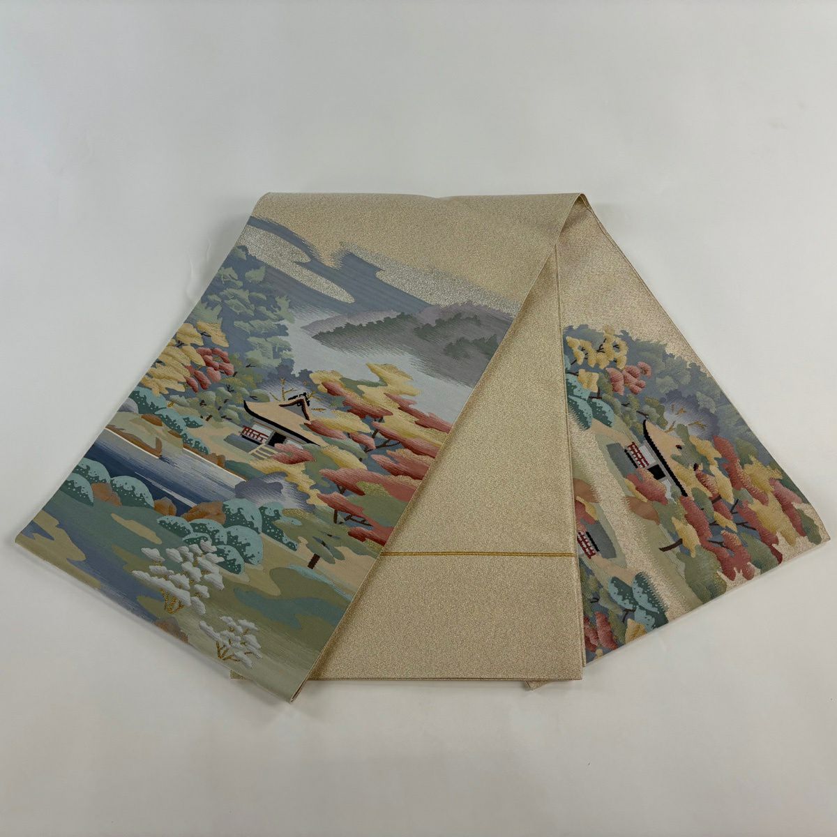 【美品】 袋帶 秀品級 建築 樹木 金絲 金金箔 米色 大鼓圖案 純蠶絲
