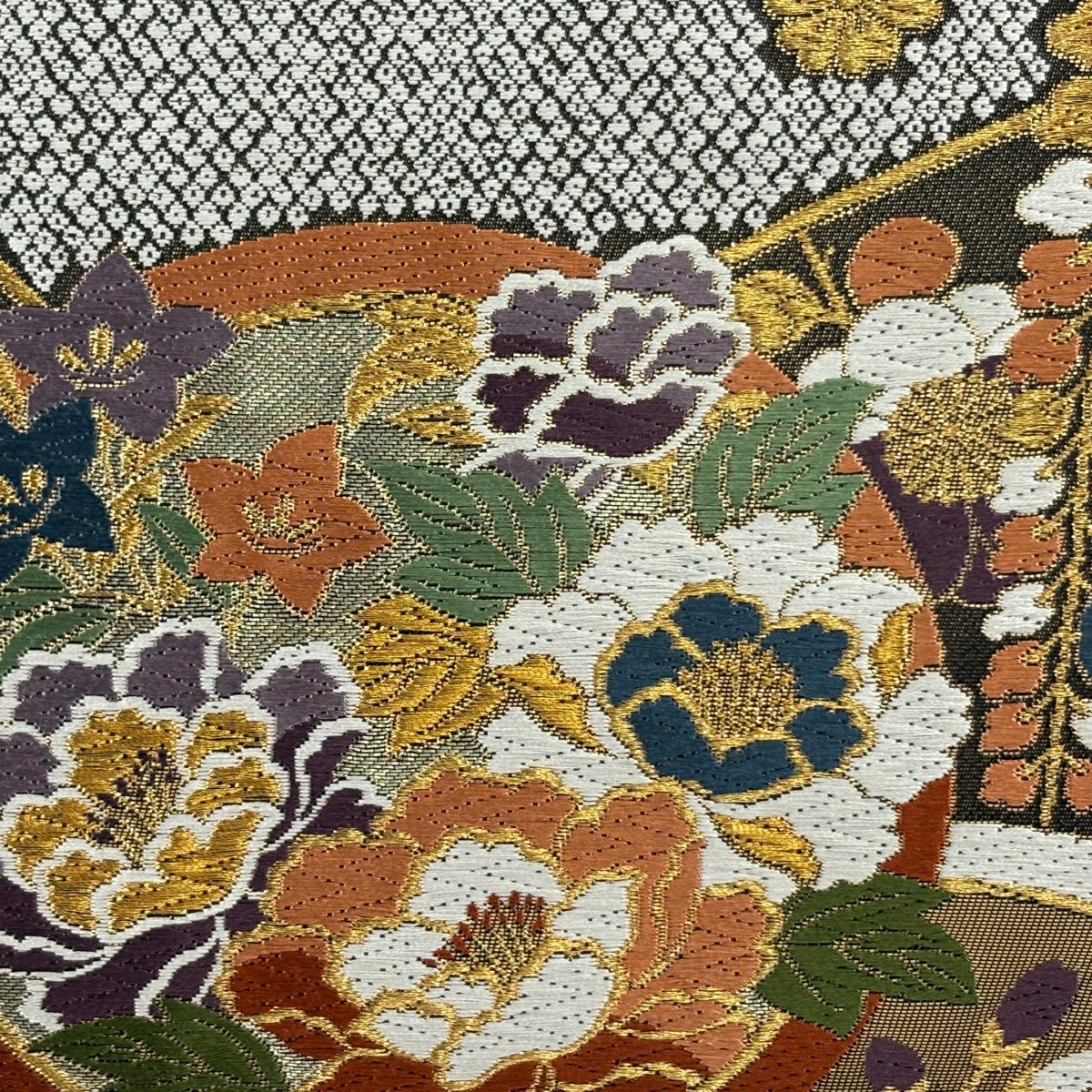 【美品】 袋帶 秀品級 振袖禮服禮服用 牡丹 草花紋 金糸 刺繡 黑 六通 純蠶絲