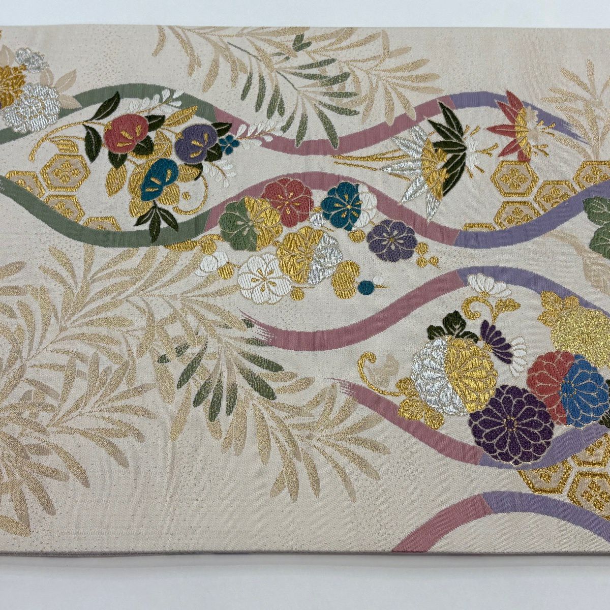 【美品】 袋帶 秀品級 春秋草花紋紋 松樹竹子梅花 金銀絲 唐織 米色 六通 純蠶絲