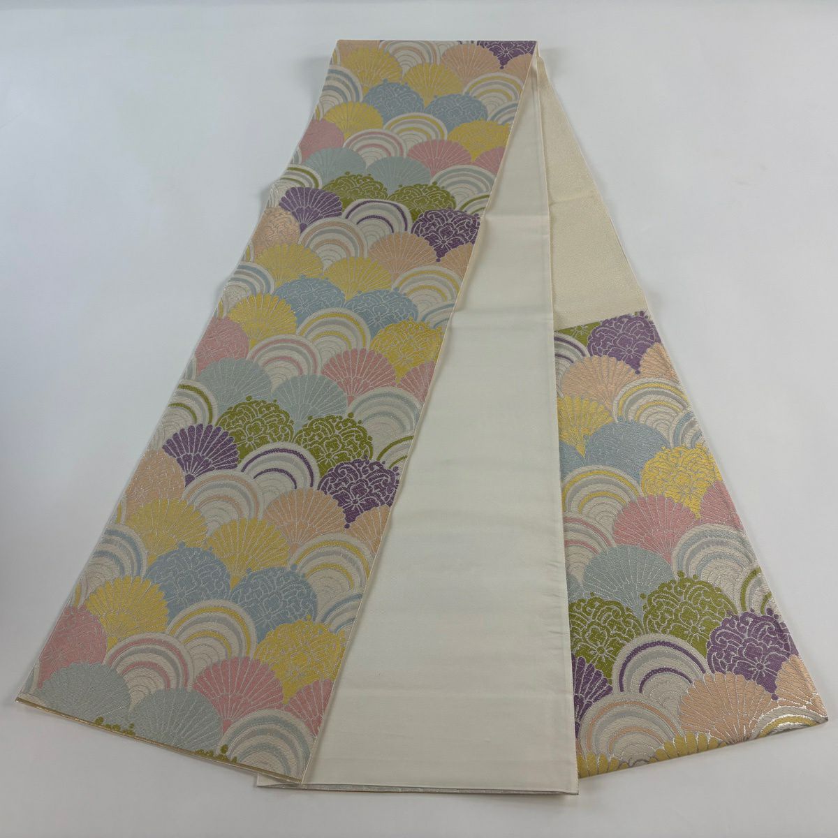 【美品】 袋帶 秀品級 青海波 菊花 金金箔 唐織 奶油 六通 純蠶絲