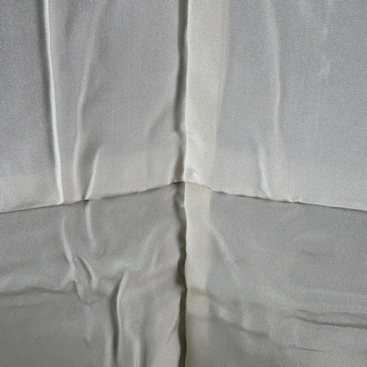 【美品】 小紋 身長159cm 袖長65cm M 雙層 山岡古都 證書附帶 草花紋紋意匠 灰色 純蠶絲 逸品級