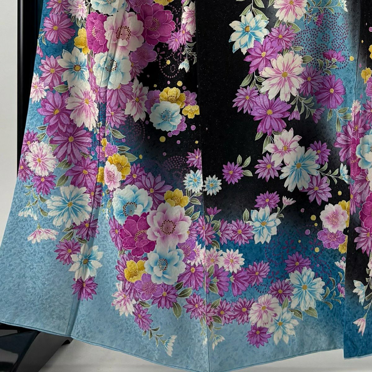 振袖禮服 身長162cm 袖長68cm L 雙層 Cosmos櫻花 金銀彩 黑 純蠶絲 逸品級