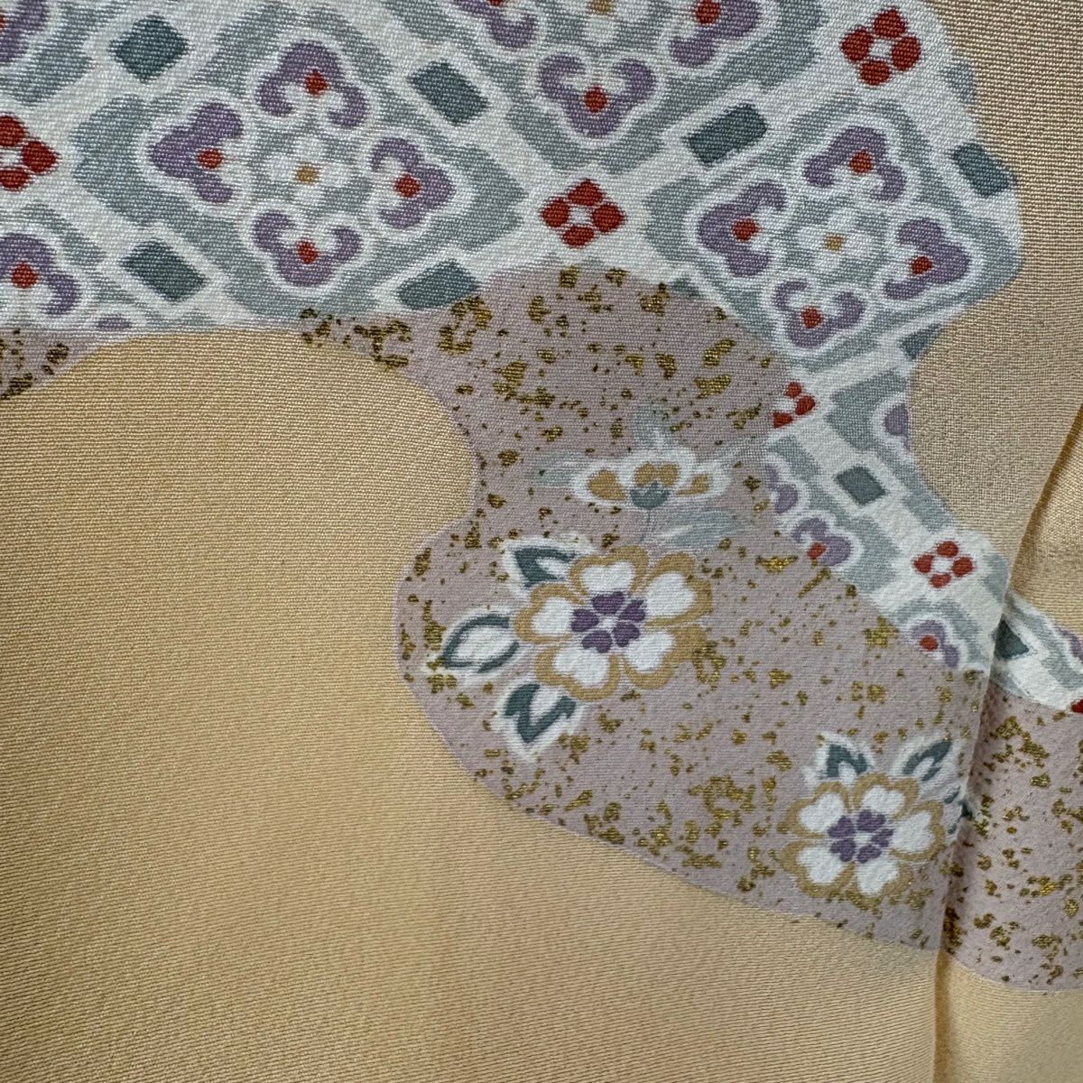 訪問服 身長167cm 袖長62cm S 雙層 帝王紫 落款あり 華紋 花唐草紋 刺繡 金絲 米色 純蠶絲 逸品級