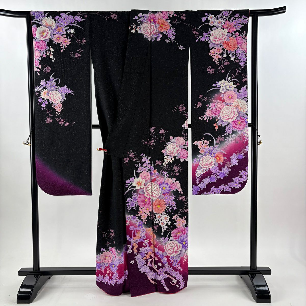【美品】振袖禮服 身長163cm 袖長65.5cm M 雙層 草花紋紋 薔薇 金銀彩 黑 純蠶絲 逸品級