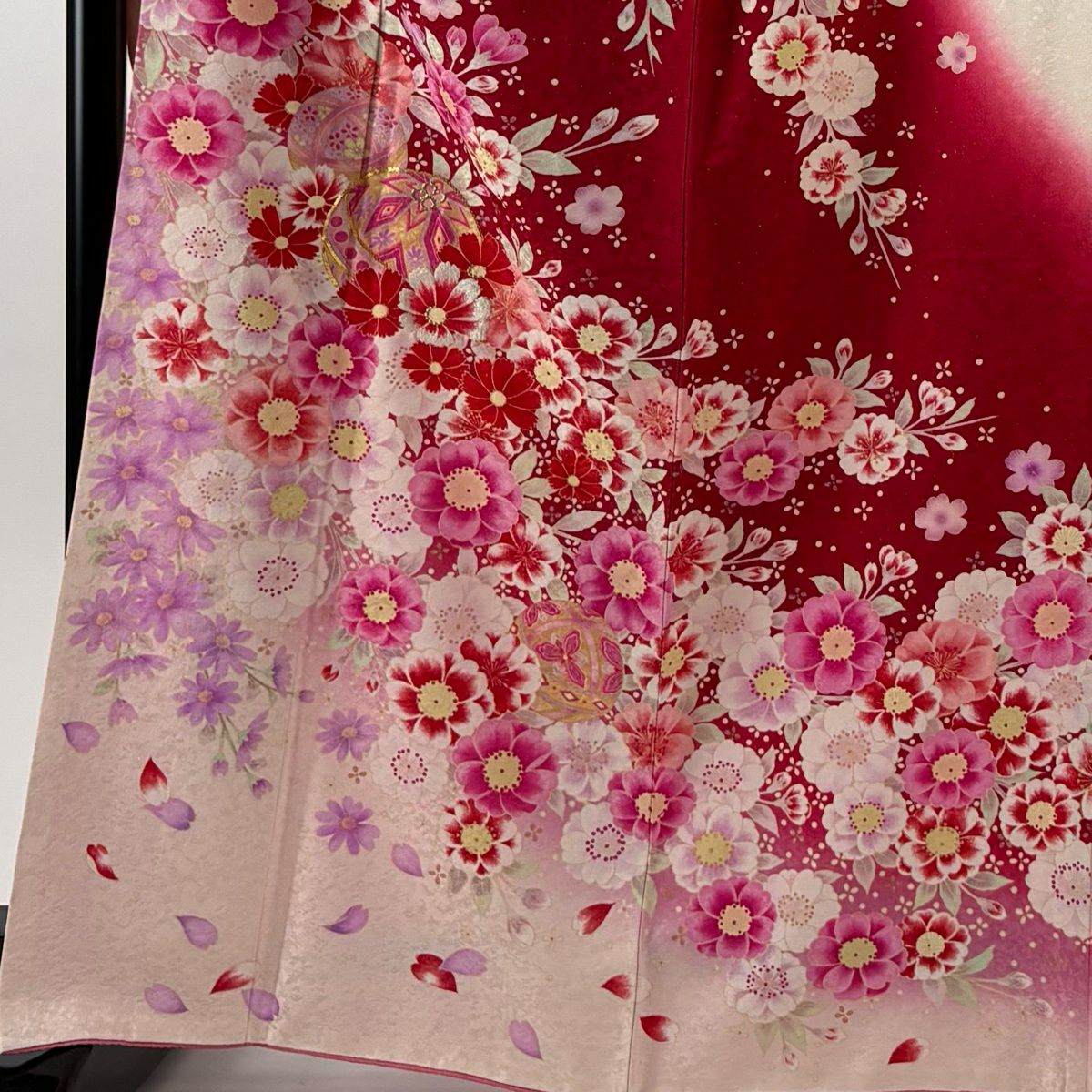 振袖禮服 身長167.5cm 袖長66cm M 雙層 手鞠花 金銀彩 刺繡 紅 純蠶絲 逸品級
