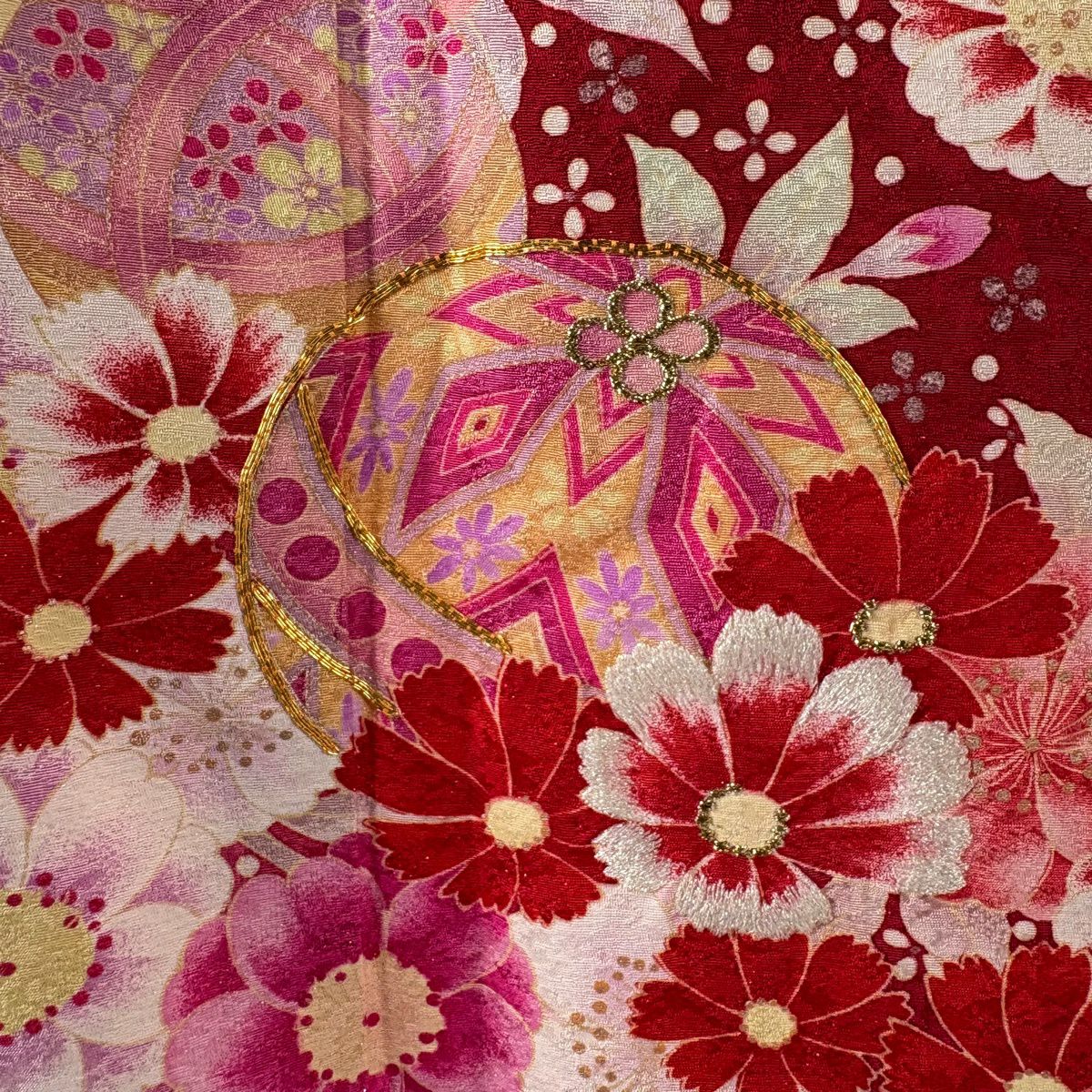 振袖禮服 身長167.5cm 袖長66cm M 雙層 手鞠花 金銀彩 刺繡 紅 純蠶絲 逸品級