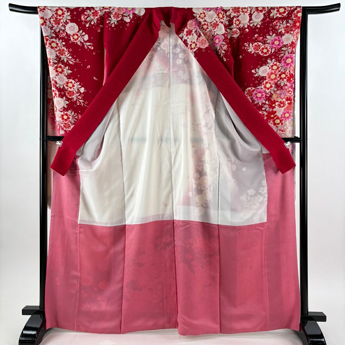 振袖禮服 身長167.5cm 袖長66cm M 雙層 手鞠花 金銀彩 刺繡 紅 純蠶絲 逸品級