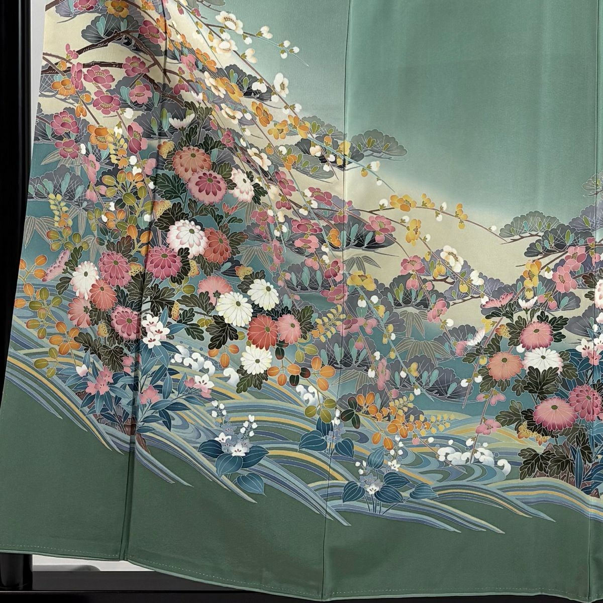 色留袖禮服 身長158cm 袖長64cm M 雙層 落款あり 草花紋紋 波 ぼかし 薄綠 純蠶絲 秀品級 一つ紋