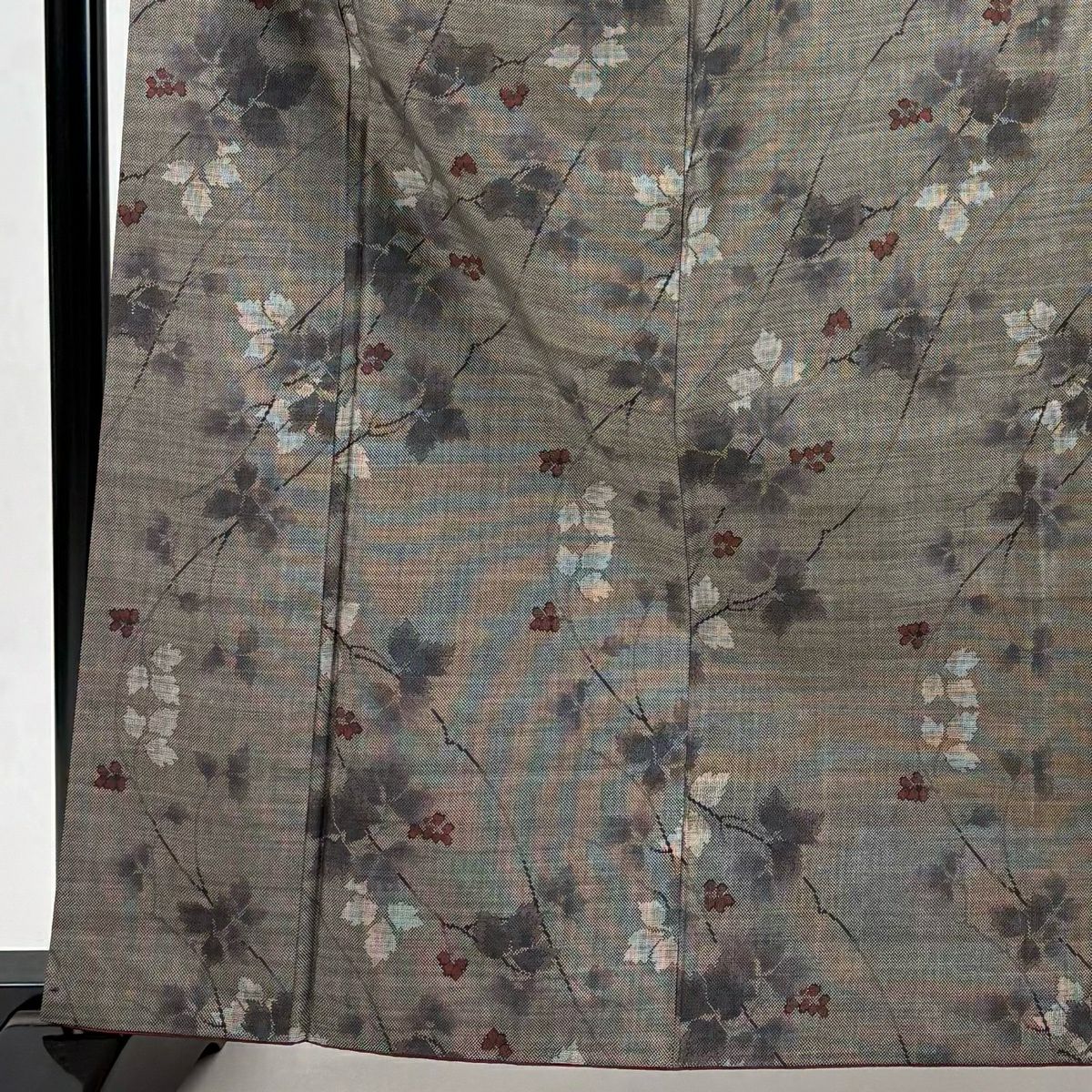 【美品】 大島紬織 身長164cm 袖長65.5cm M 雙層 純泥染 證書あり 枝花 灰茶 純蠶絲 秀品級