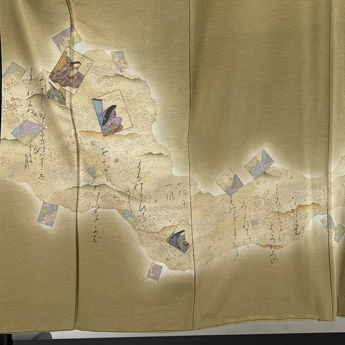 付下 身長152.5cm 袖長64cm M 雙層 樽本伊勢蔵 有落款 かるた 文字 金銀彩 漸變 黃土 純蠶絲 優品級 一個紋