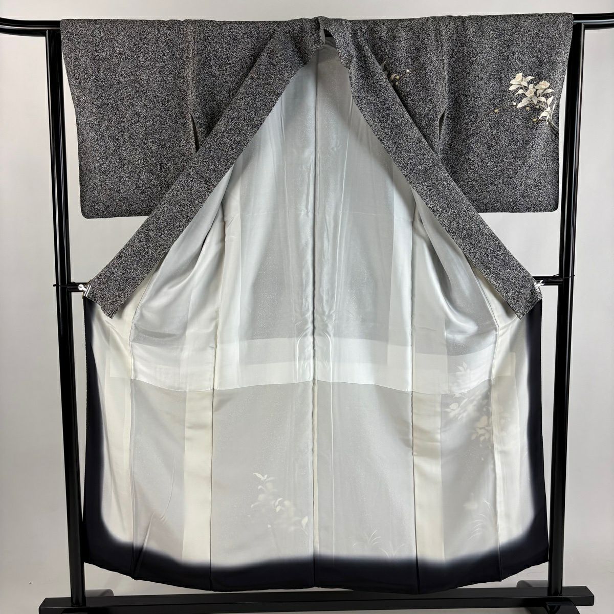 【美品】 付下 身長155cm 袖長63.5cm S 雙層 椿 孔雀 金銀彩 黑灰 純蠶絲 秀品級