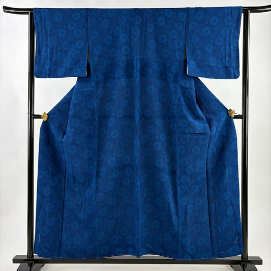 【美品】 小紋 身長155.5cm 袖長63.5cm S 雙層 落款あり 菊花 絞織 深藍 純蠶絲 秀品級