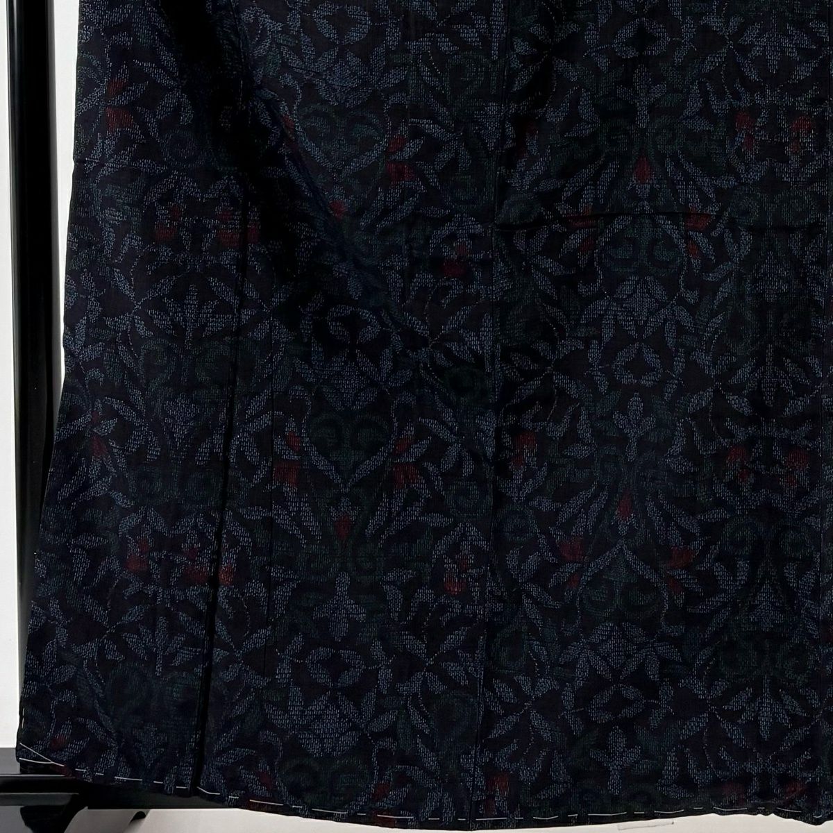 【美品】 紬織 身長163cm 袖長64cm M 雙層 證書齊全 花唐草紋 草花紋紋 深藍 純蠶絲 優品級