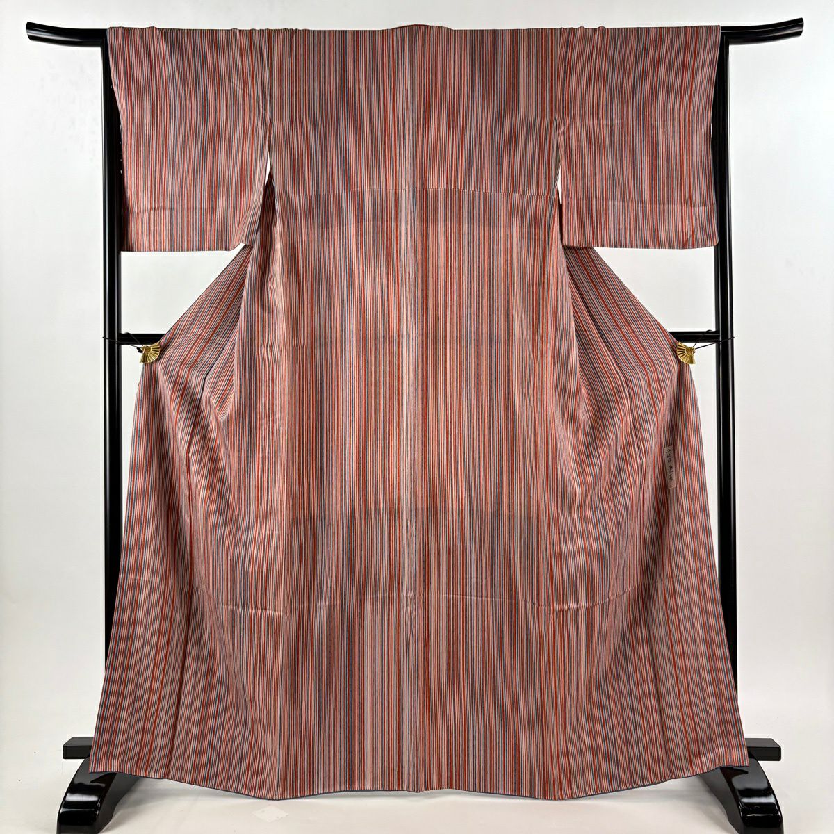 【美品】 小紋 身長168cm 袖長65cm M 雙層 二代目更喜 落款あり 縱條紋 朱色 純蠶絲 秀品級