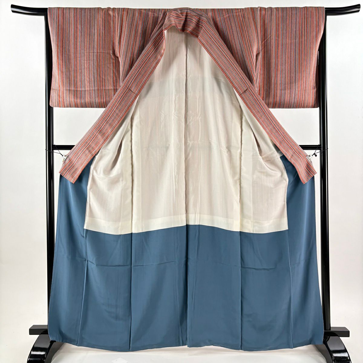 【美品】 小紋 身長168cm 袖長65cm M 雙層 二代目更喜 落款あり 縱條紋 朱色 純蠶絲 秀品級