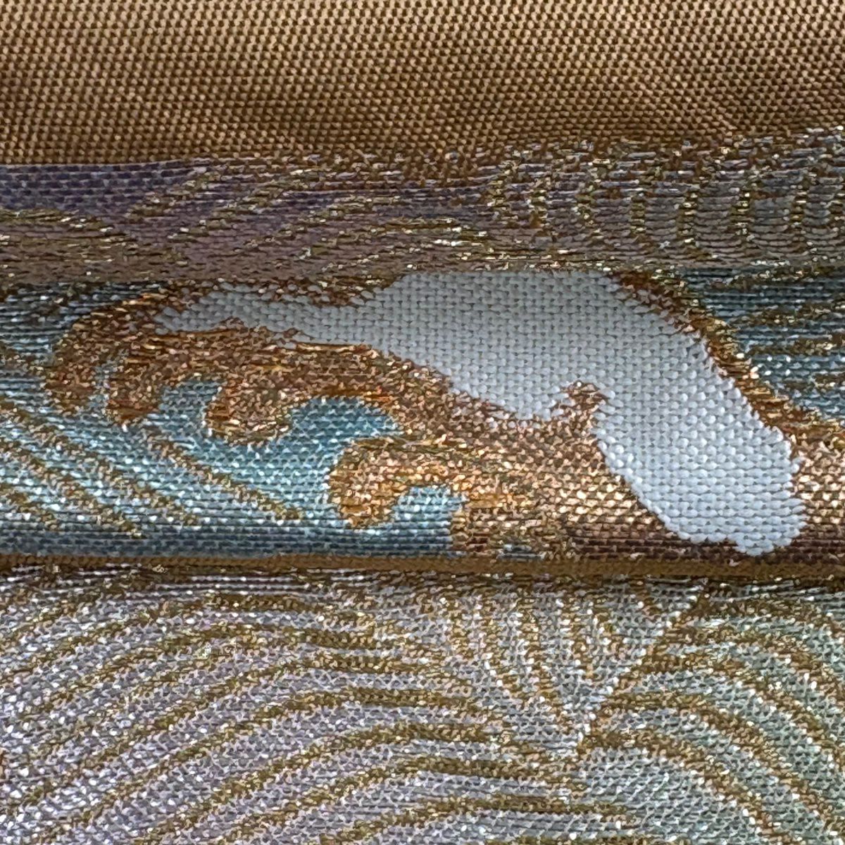 袋帶 逸品級 龍村美術織物 落款あり 彩流波濤紋 霞 金絲 金金箔 薄茶 紋樣 純蠶絲