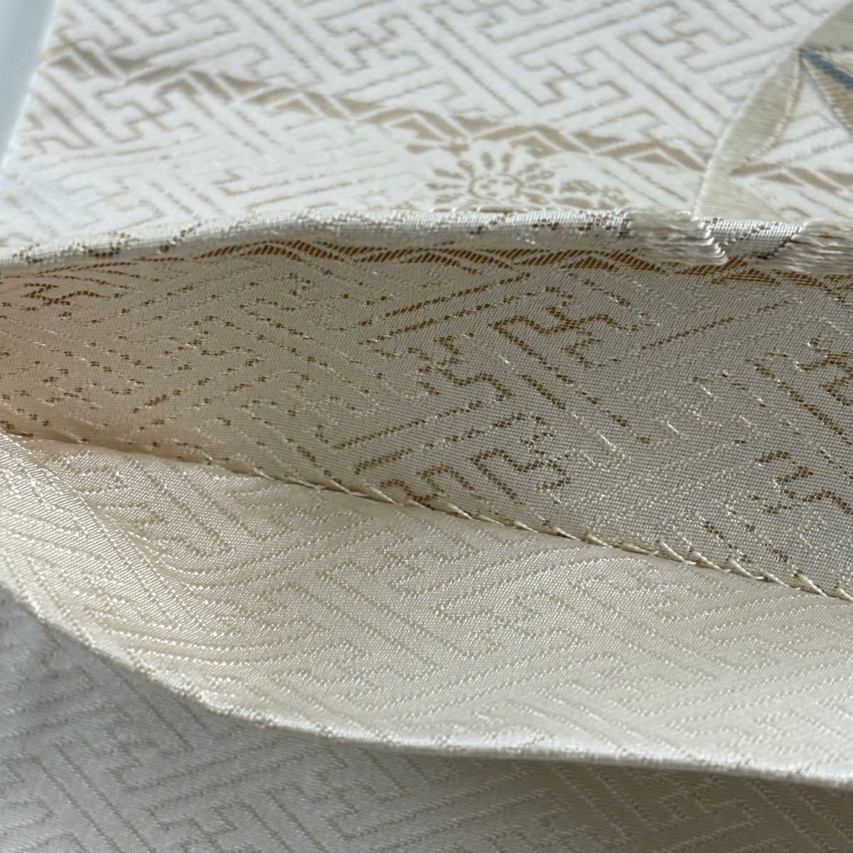 袋帶 逸品級 櫻花 刺繡 金線 灰白 お太鼓圖案 純蠶絲