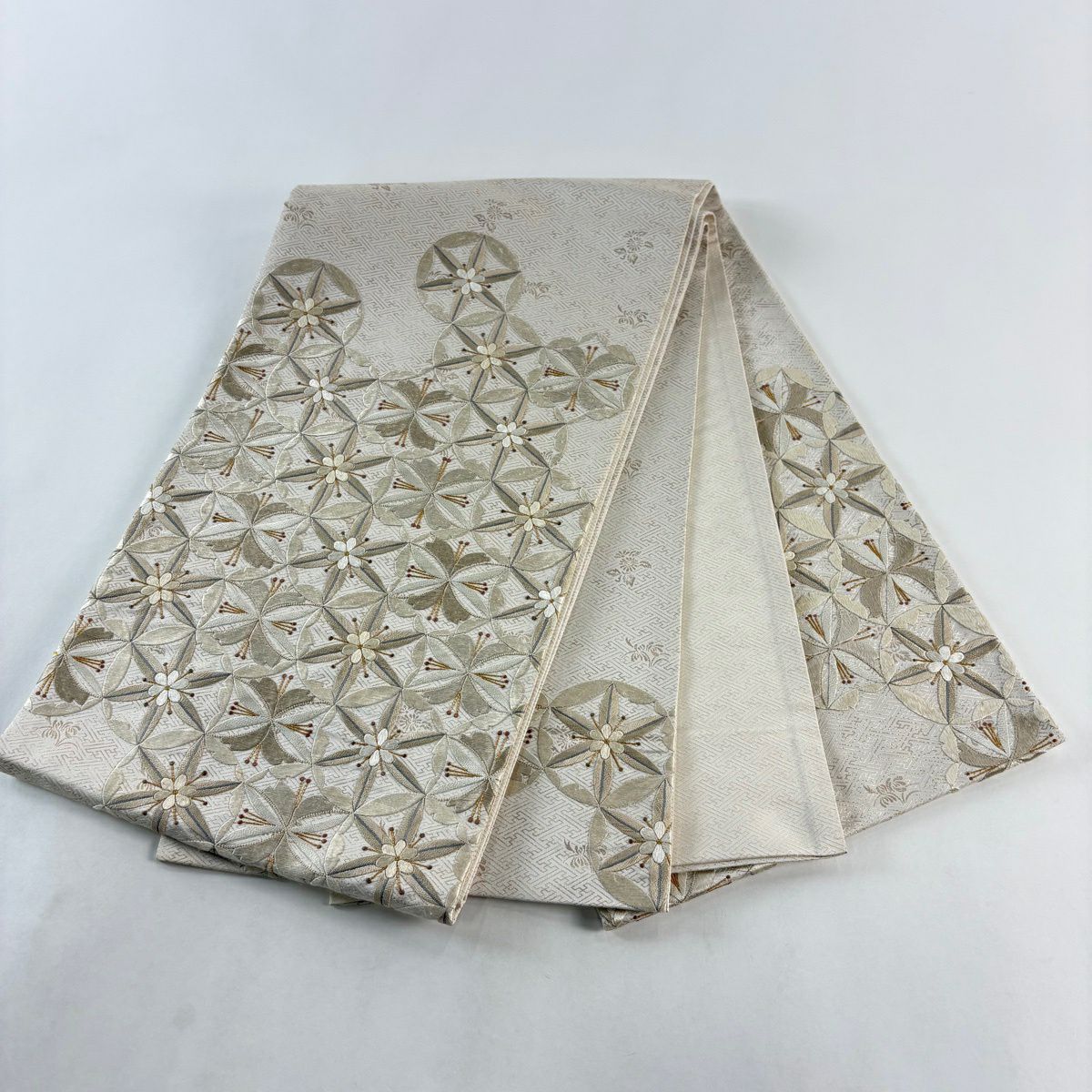 袋帶 逸品級 櫻花 刺繡 金線 灰白 お太鼓圖案 純蠶絲