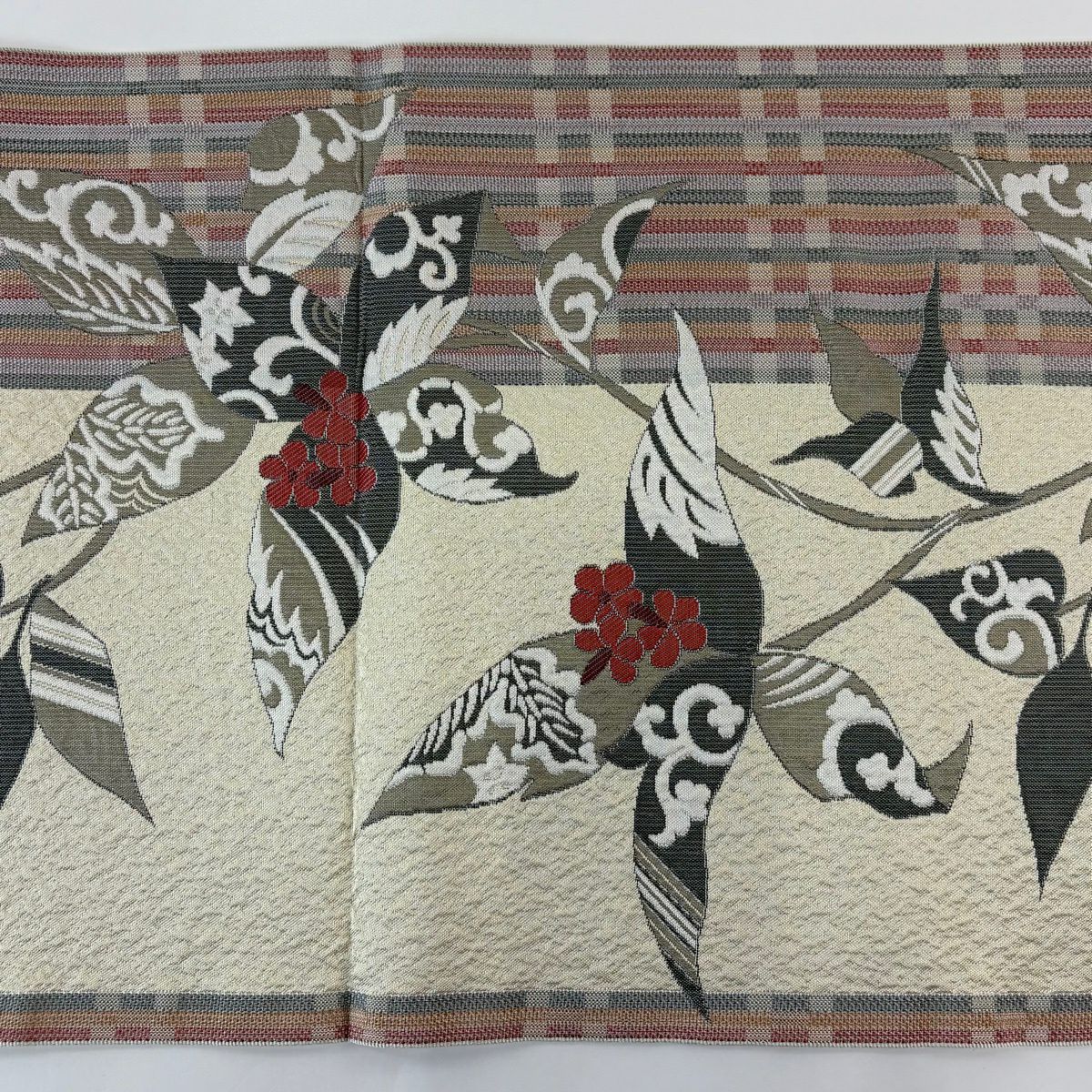 【美品】名古屋帶 逸品級 證書齊全 博多織 松樹葉仕立 八寸名古屋帶 草花紋紋 格子 米色 純蠶絲