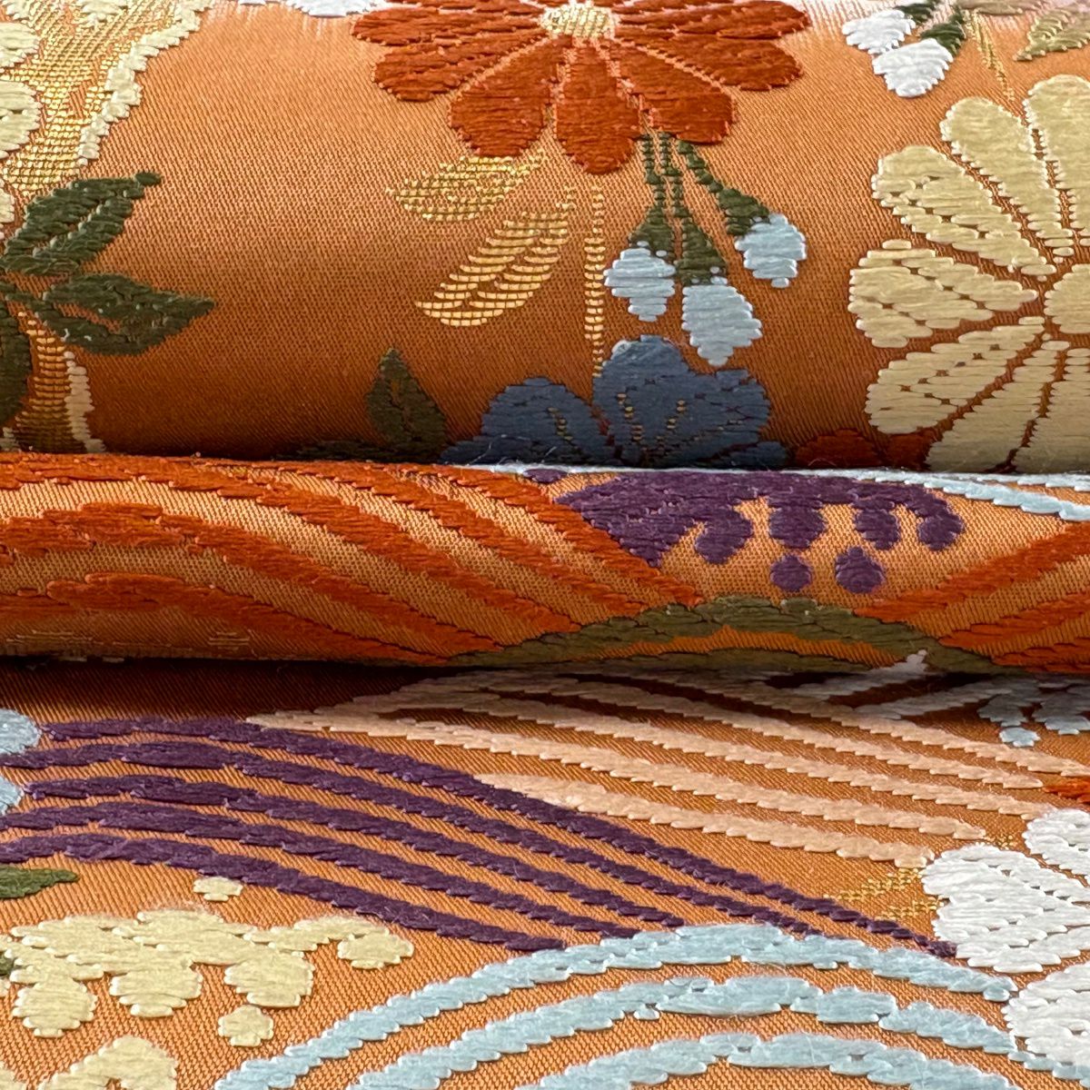 【美品】 袋帶 逸品級 服部織物 落款あり 能衣青海文樣 波 金金箔 唐織 橙色 六通 純蠶絲